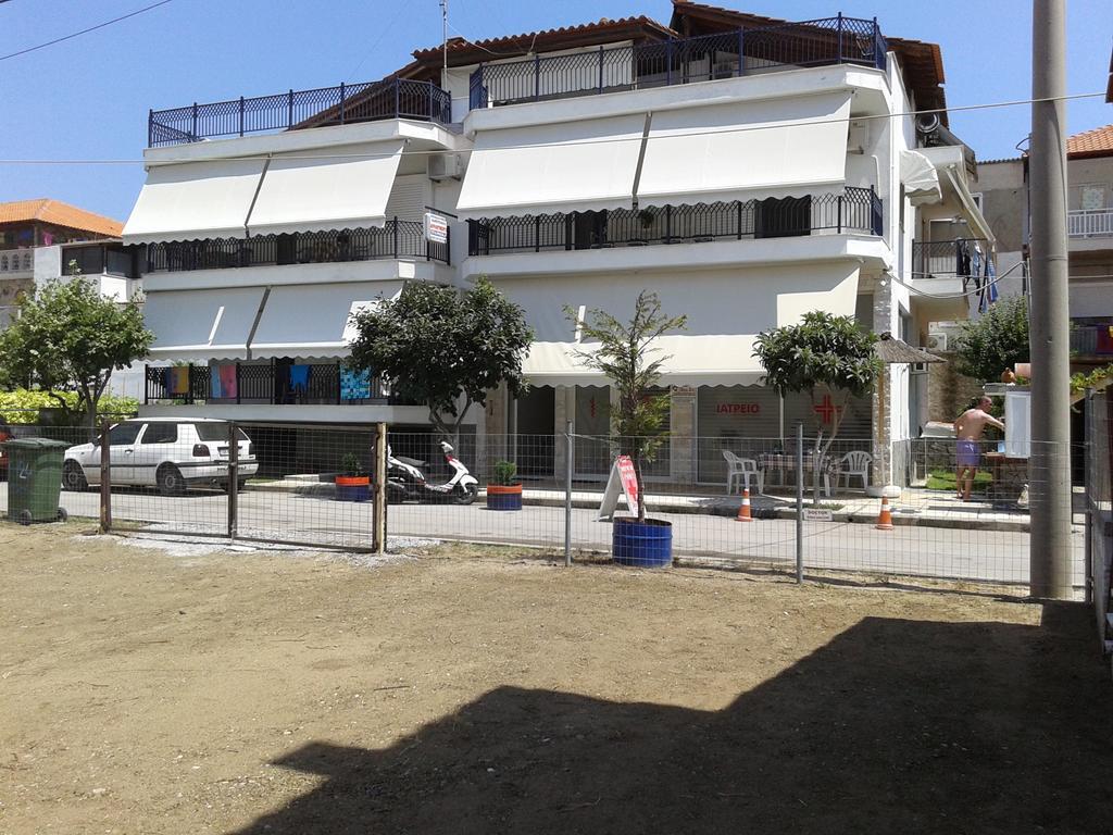 וראסנה Apartments Stavroula Ηospitality מראה חיצוני תמונה